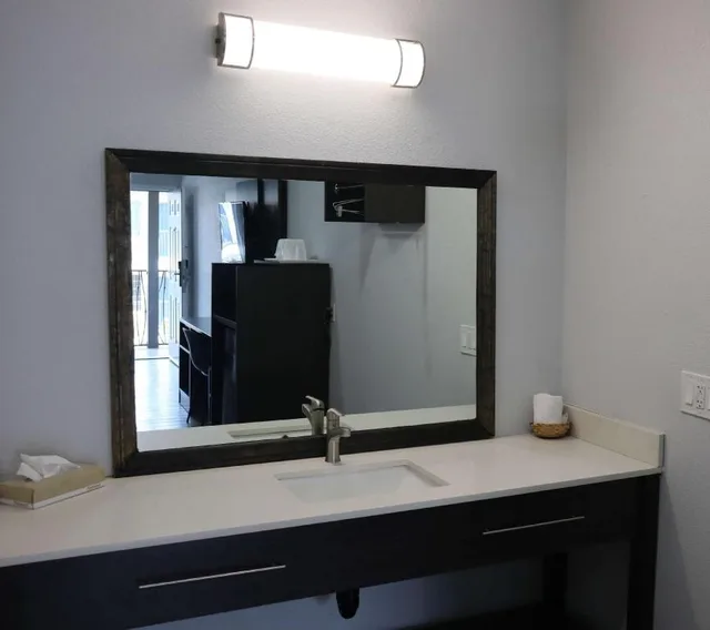 غرفة بسريرين كوين، Motel6 San Diego, CA - Southbay 2/2