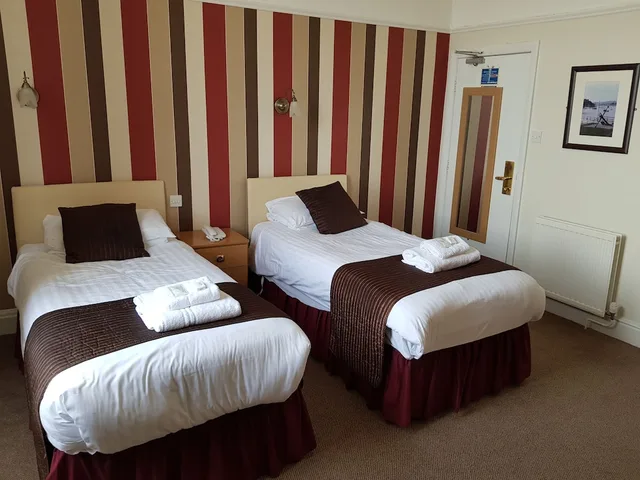 غرفة بسريرين منفصلين، Chatsworth House Hotel 2/4