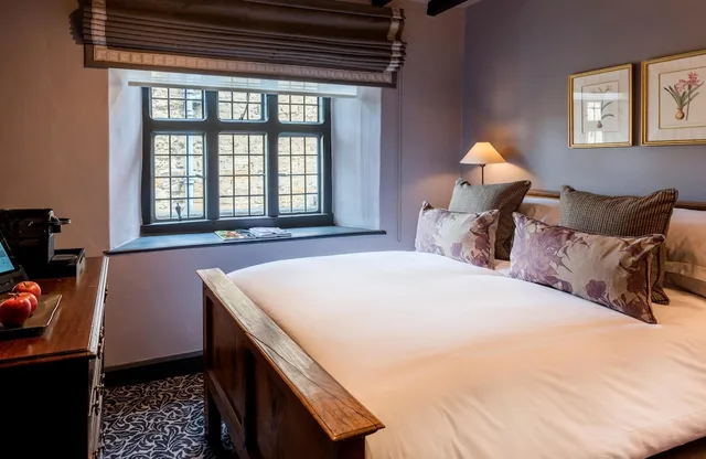 King Bed, Main House، The Lygon Arms 1/2