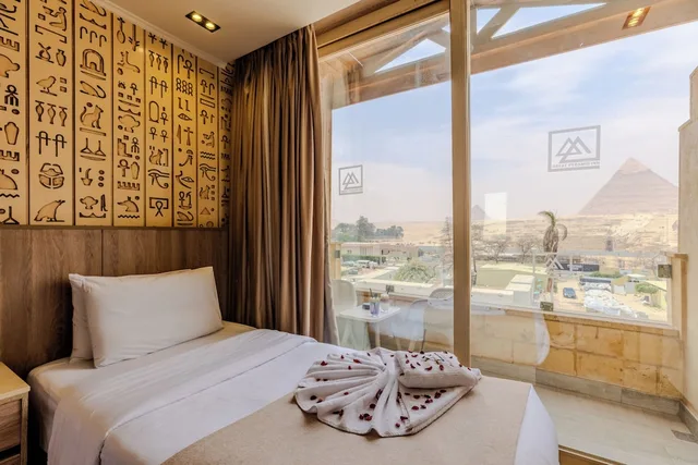 Room, King Bed, Pyramids View, Great Pyramid Inn 6/10