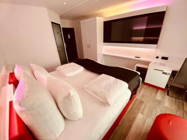 غرفة قياسية بسرير كوين، DORMERO Hotel Bretten 2/8