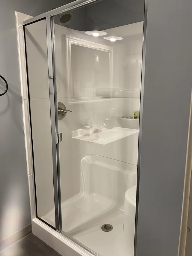 جناح بسرير كوين، Hermann Crown Suites 8/8