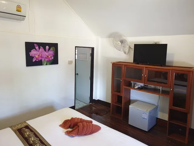 غرفة عائلية بسرير مزدوج وسرير بطابقين، Lanta Family Resort 10/10