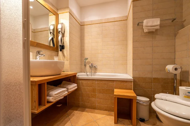 جناح جونيور بسرير مزدوج، Hotel Lo Scoiattolo 9/9