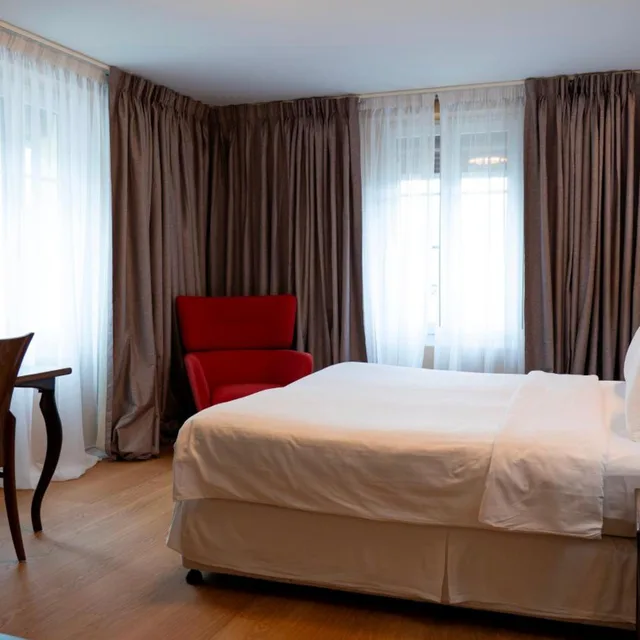 جناح، J5 Hotels Helvetie Montreux 1/5