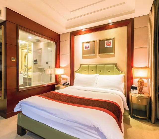 Standard, Queen Bed, No Window, Dalian Dynasty International 3/5