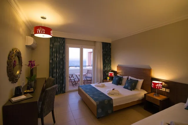 غرفة سوبيريور بإطلالة على البحر، Sunrise Resort 2/6