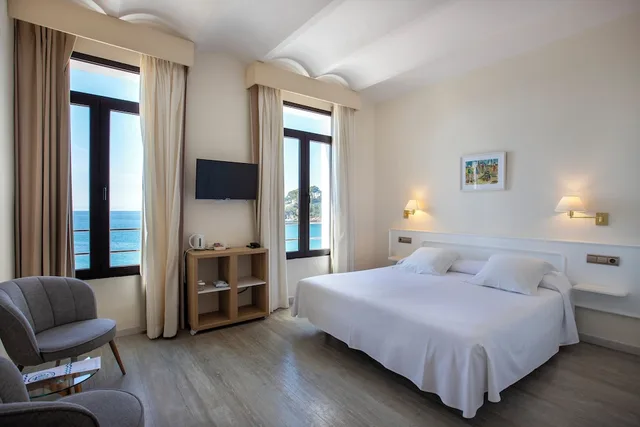 غرفة بسريرين منفصلين، Llafranch Hotel 3/10