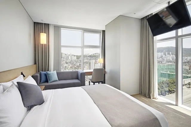 غرفة ديلوكس بسرير مزدوج بحوض استحمام، MD Hotel Doksan 2/4