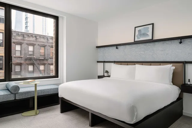 Urban, King Bed، Arlo Midtown 1/5