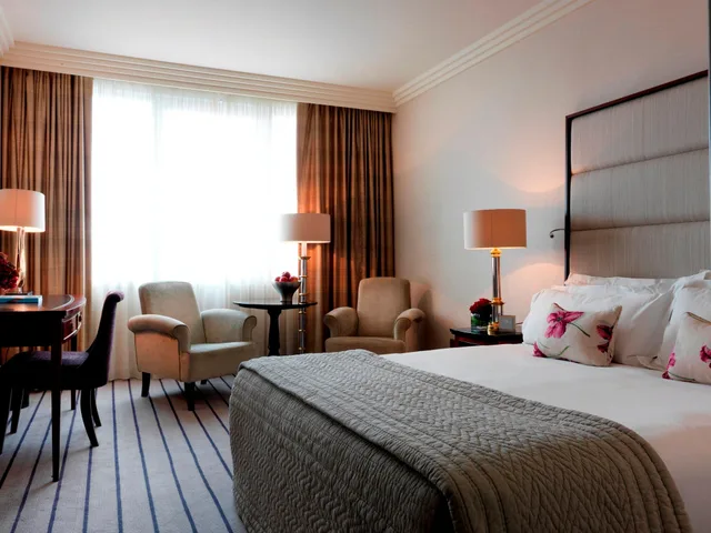 Classic, THE WESTBURY HOTEL 1/1