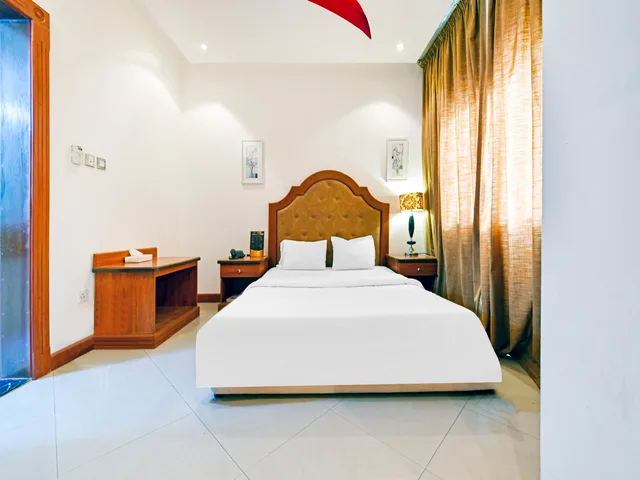 غرفة ديلوكس بسرير كينج، OYO 118 Revira Hotel 3/7