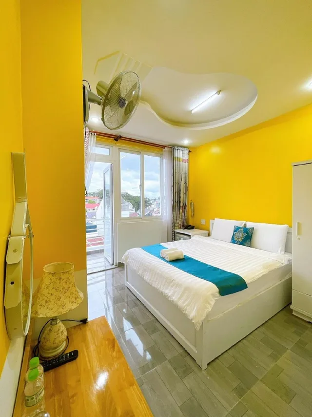 غرفة سوبيريور بسرير كينج بإطلالة على الجبل، Hai Long Vuong Hotel 2/2