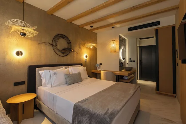 Executive, Queen Bed, Outdoor Jetted Tub، Santo Mangata Boutique Hotel & Spa - Adults Only 7/10