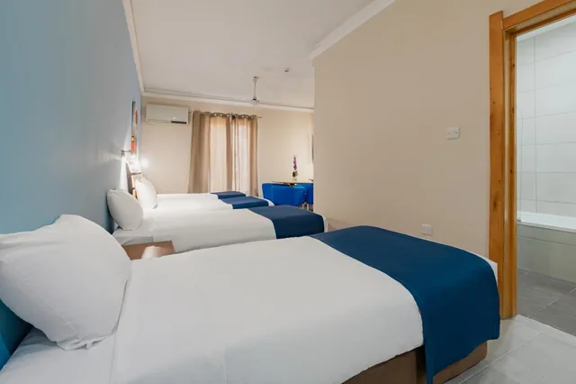 Room, Quadruple, Inland View، Xemxija Bay Hotel (ex Porto Azzurro) 6/9