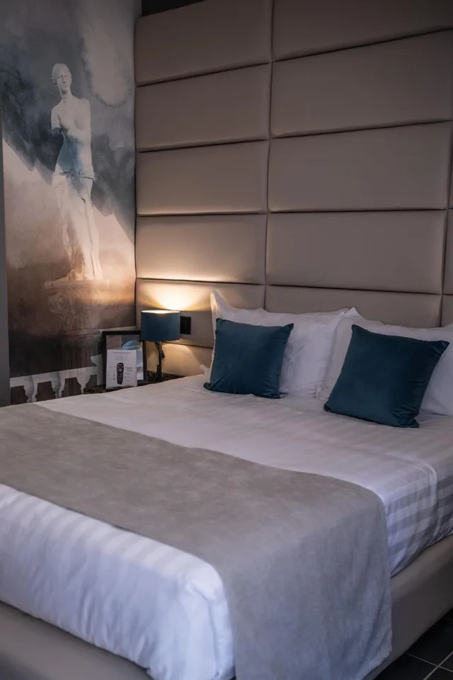 Room, Double Bed, Terrace, Relais Manzoni 3/10