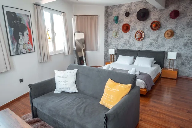Deluxe, Suite, King Bed, Temple View, Sofa، Athens Version Luxury Suites 4/8