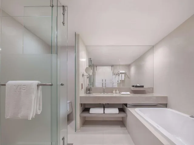 جناح تنفيذي بريفيليج بسرير كينج في طابق مرتفع، Vie Hotel Bangkok - Mgallery By Sofitel 6/9