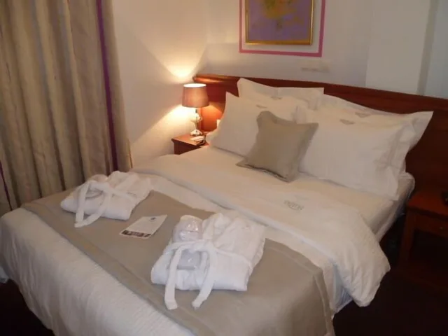 غرفة قياسية بسريرين منفصلين، Triton Hotel 7/10