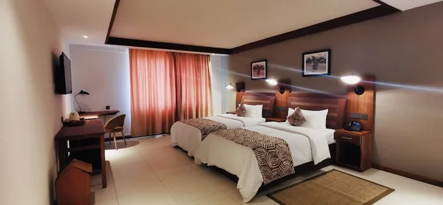 غرفة ديلوكس بسرير مزدوج بإطلالة على المدينة، Kampala Nile Resort 3/3