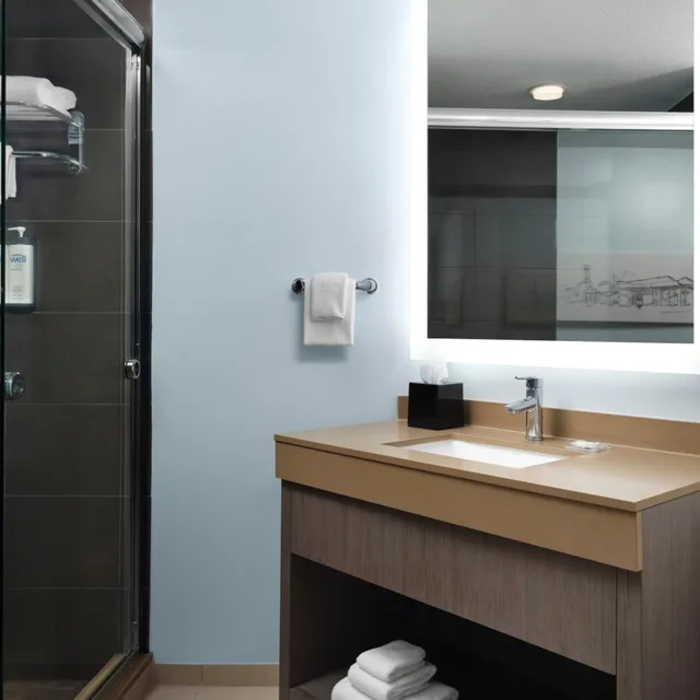 جناح بسرير كينج بغرفة نوم واحدة في طابق مرتفع، Hyatt House San Diego Sorrento Mesa 2/2