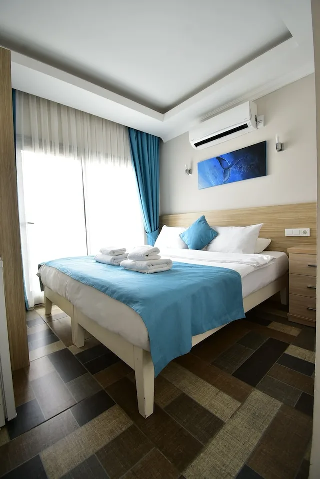 Standard, Double Bed, M Suite Hotel 9/10