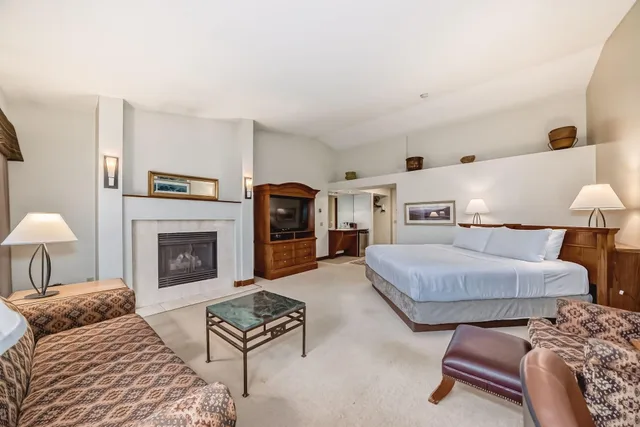 Executive, King Bed, No Air Condition، Jasper Inn And Suites 3/6