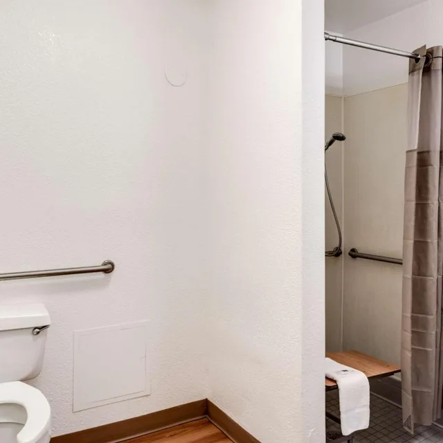 1 Queen Bed - Smoking, Micfridge، Motel6 Spokane, WA - West 5/9