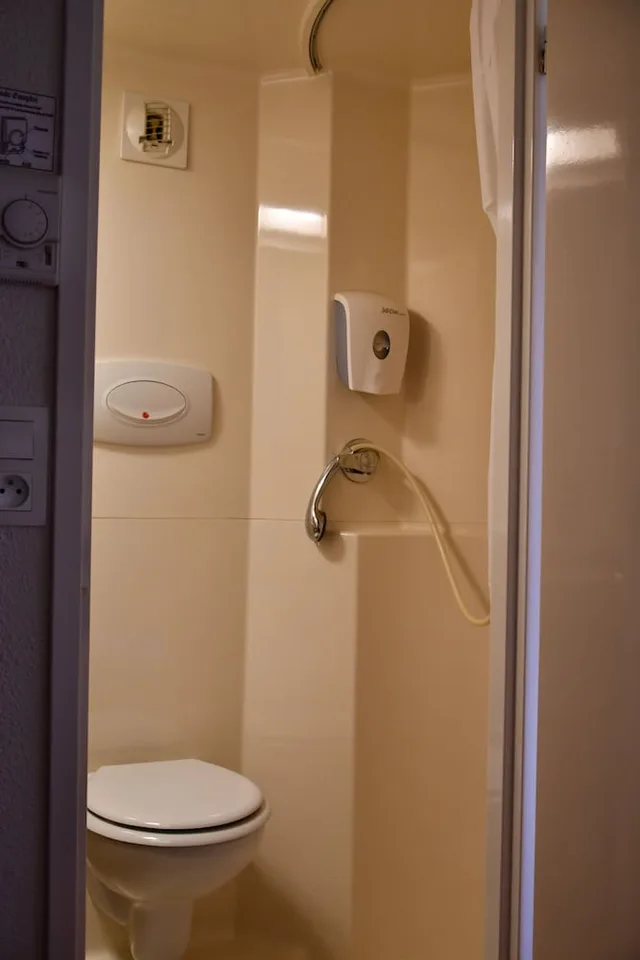 غرفة قياسية بثلاثة أسرّة، Hotel Premiere Classe Nevers - Varennes Vauzelles 4/4