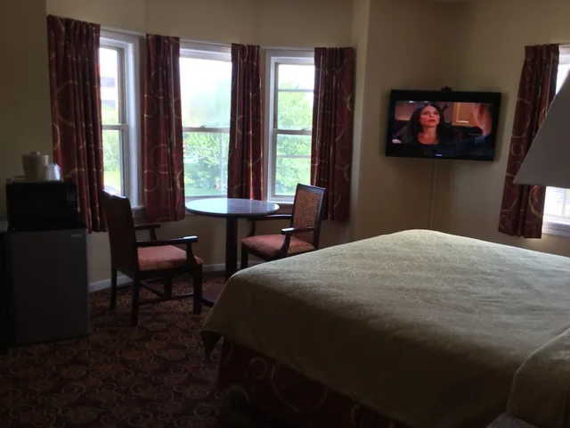 غرفة ديلوكس بسرير كينج، Red Carpet Inn- Bridgeton /Vineland 2/3