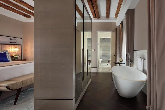 جناح غراند، The St. Regis Venice 3/5