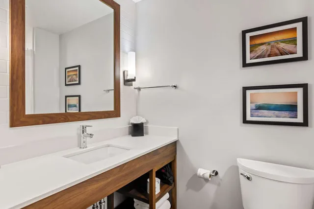 جناح بسريرين كوين لذوي الإعاقة، Comfort Suites Stuart Hutchinson Island 4/4