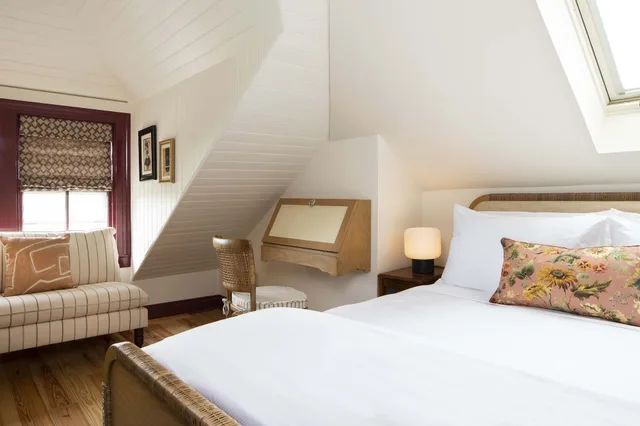 غرفة مريحة بسرير كوين، Life House, Nantucket 1/8