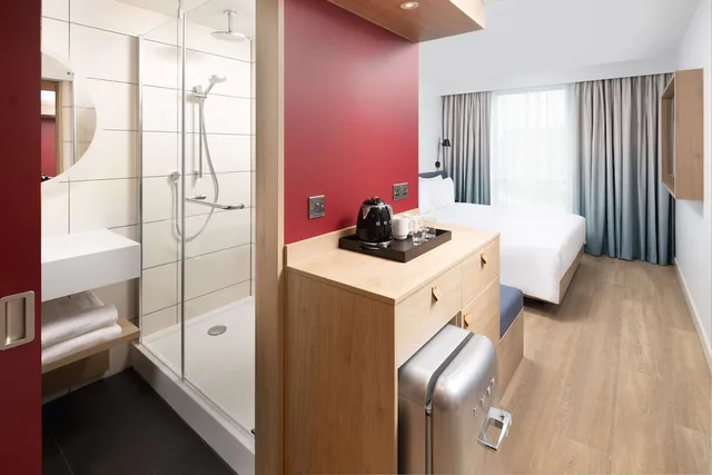 Super, King Bed، Hampton by Hilton Rochdale 3/3
