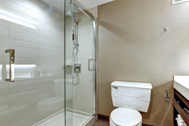Room, King Bed, Sofa, Bathtub, Concierge Level, Accessible، Tulsa Marriott Southern Hills 4/6