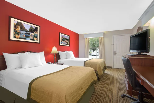 غرفة قياسية بسريرين مزدوجين، Baymont By Wyndham Brunswick Ga 3/8