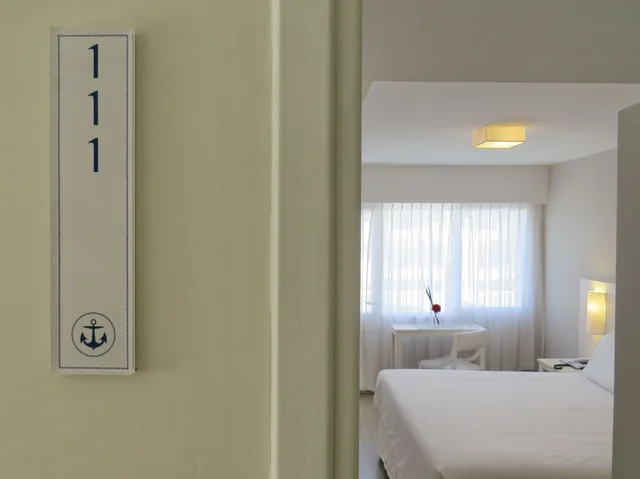غرفة قياسية بسرير كوين، Atlantico Boutique Hotel 2/4