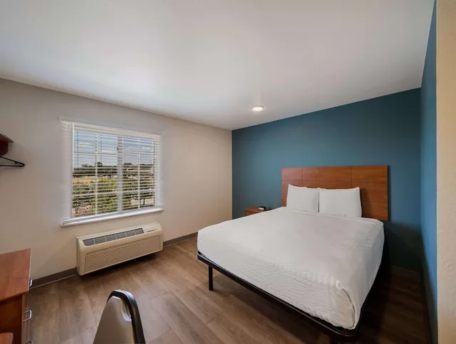 غرفة بسرير كوين، Woodspring Suites Fort Worth Trophy Club 2/5