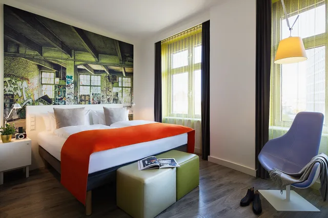 غرفة بريميوم بسرير كوين، Hotel Indigo Berlin Ku Damm 1/8