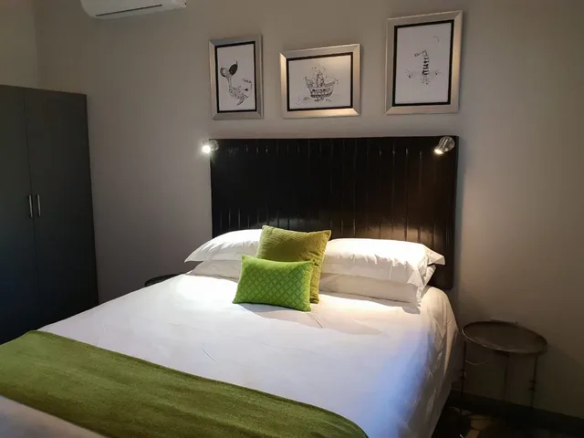 غرفة قياسية بسرير كوين، Port Del Mar Luxury Guesthouse 2/4