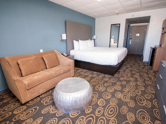 جناح جونيور بسرير كينج بشرفة، Regency Miami Airport by Sonesta 6/9