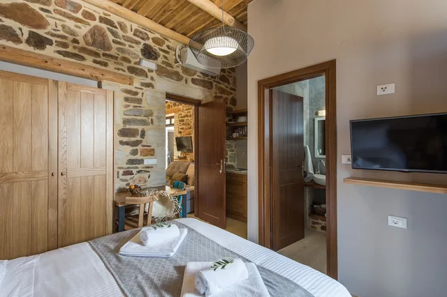 Lameriana Luxury Village، ريثيمنو 42/77