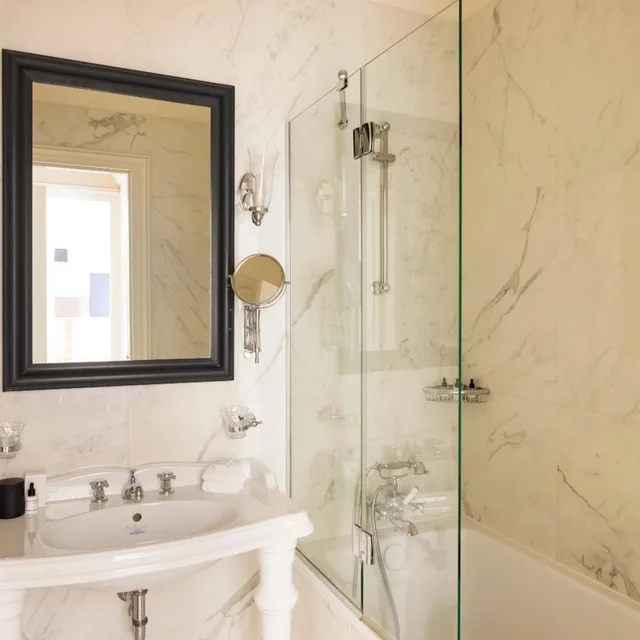 غرفة كلاسيكية بسرير مزدوج أو سريرين منفصلين، Pavillon Faubourg Saint-Germain & Spa 3/4