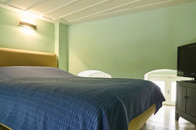 Mezzanine, Green, Studio, Double Bed, Sofa، Guesthouse Lila 1/1