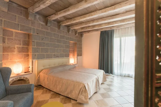 جناح ديلوكس بشرفة في المبنى الرئيسي، Maison Tresnuraghes 1/2