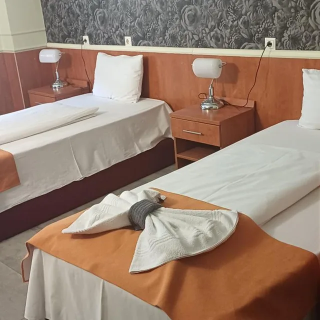 غرفة بسريرين منفصلين، Atlantic Hotel 5/7