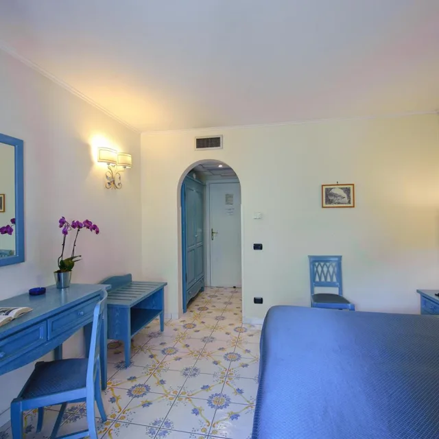 Room, Double Bed, La Pergola Hotel 6/10