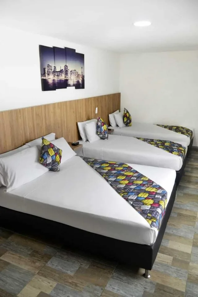 غرفة رباعية بغرفة نوم واحدة، Hotel Palmas Del Estadio 7/10