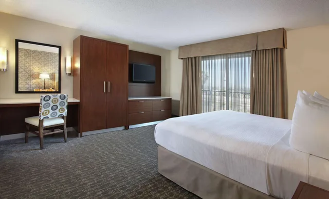 جناح بسريرين كوين بغرفتين، Embassy Suites by Hilton Anaheim North 1/4