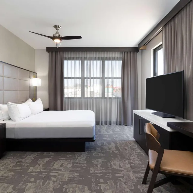 شقة سكنية بسريرين كينج بغرفتي نوم، Hilton Promenade At Branson Landing 2/10